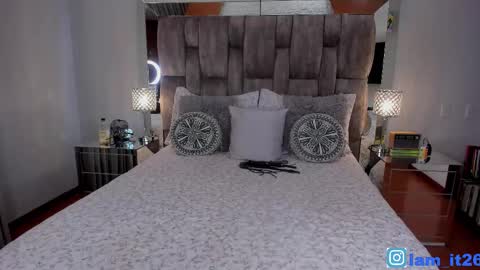 Miranda online show from October 1, 2025, 11:55 pm