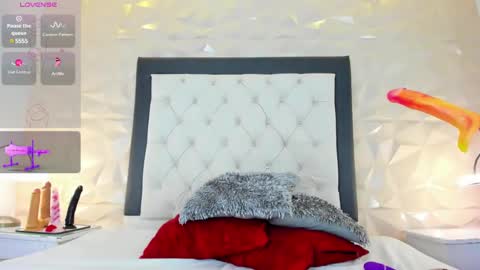 Mirandas room online show from March 5, 2025, 11:05 pm
