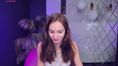 Snapshot of mirandaglow chatting on December 4, 2024, 8:56 am Miranda online show from December 4, 2024, 8:56 am
