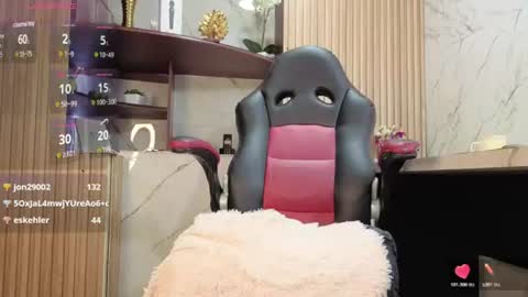 Miranda online show from July 28, 2026, 7:39 pm