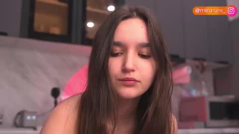 mirarune online show from December 22, 2025, 1:19 pm