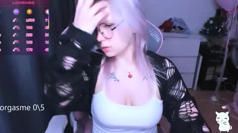 Kira online show from February 13, 2026, 8:16 pm