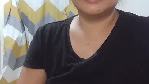 mireille_27 online show from November 15, 2025, 1:51 pm