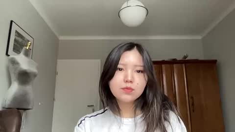 Sakura online show from February 22, 2026, 10:25 am