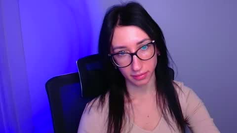 Mariam online show from November 20, 2025, 2:06 pm