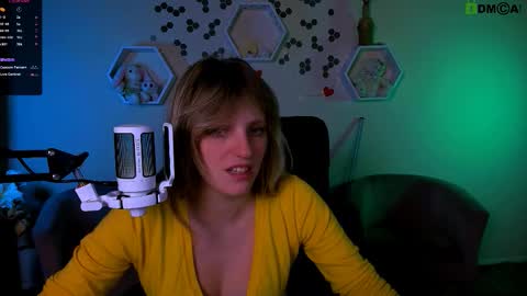 Snapshot of miriam_crazy chatting on September 21, 2025, 1:02 pm miriam_crazy online show from September 21, 2025, 1:02 pm