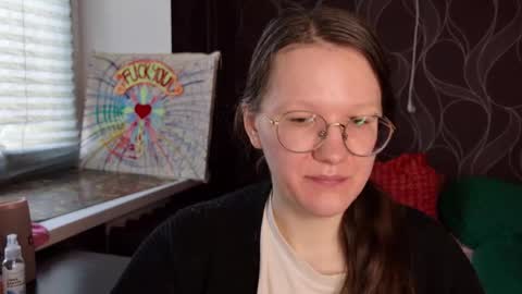 Snapshot of miriamor chatting on October 7, 2025, 8:11 am Mira online show from October 7, 2025, 8:11 am