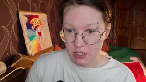 Snapshot of miriamor chatting on November 14, 2025, 7:29 am Mira online show from November 14, 2025, 7:29 am