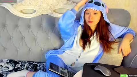 Miriam WhiteF online show from March 6, 2025, 4:08 am