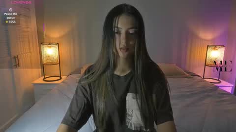 Snapshot of mis_elizabeth chatting on October 17, 2025, 5:54 am Eliza online show from October 17, 2025, 5:54 am