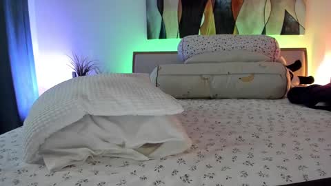 Eva online show from February 28, 2025, 6:21 am