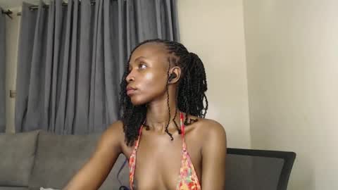 Snapshot of mis_kaylee chatting on June 1, 2026, 3:14 pm mis_kaylee online show from June 1, 2026, 3:14 pm
