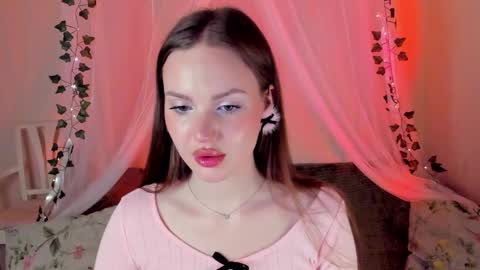 Snapshot of mish_ka3 chatting on December 24, 2024, 2:22 pm Misha online show from December 24, 2024, 2:22 pm