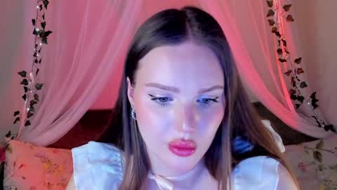 Snapshot of mish_ka3 chatting on January 5, 2025, 7:49 pm Misha online show from January 5, 2025, 7:49 pm