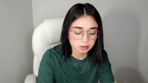 Snapshot of misha__sweet__27 chatting on January 14, 2025, 4:57 am misha online show from January 14, 2025, 4:57 am