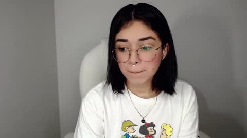 Snapshot of misha__sweet__27 chatting on January 17, 2025, 12:31 am misha online show from January 17, 2025, 12:31 am