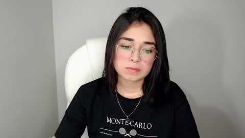 Snapshot of misha__sweet__27 chatting on January 19, 2025, 7:04 am misha online show from January 19, 2025, 7:04 am