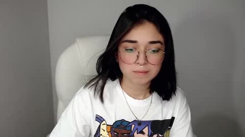 Snapshot of misha__sweet__27 chatting on January 20, 2025, 6:21 am misha online show from January 20, 2025, 6:21 am