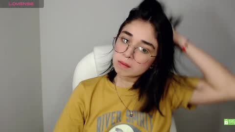 Snapshot of misha__sweet__27 chatting on February 20, 2025, 7:34 am misha online show from February 20, 2025, 7:34 am