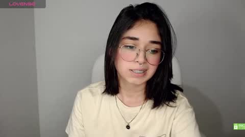 Snapshot of misha__sweet__27 chatting on February 21, 2025, 9:24 am misha online show from February 21, 2025, 9:24 am