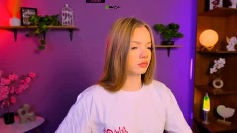 mishel shy online show from May 25, 2026, 4:51 am