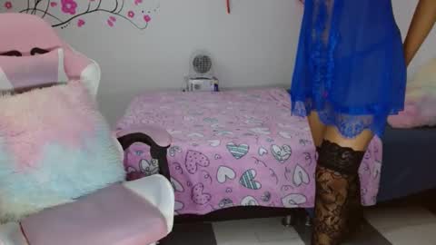 Snapshot of mishka__ chatting on March 11, 2025, 11:15 pm Mishka online show from March 11, 2025, 11:15 pm