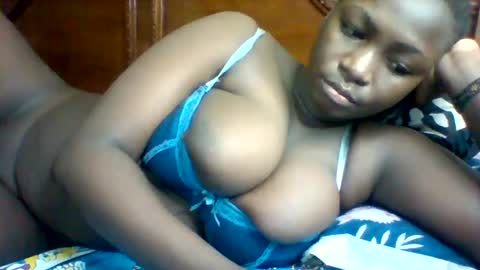 Snapshot of miss440_sunday chatting on February 18, 2026, 9:33 pm miss440 online show from February 18, 2026, 9:33 pm