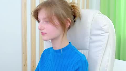 Alisa NONNUDE online show from March 12, 2026, 1:17 pm