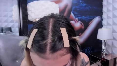 Snapshot of miss___angel chatting on September 26, 2025, 6:12 pm miss___angel online show from September 26, 2025, 6:12 pm