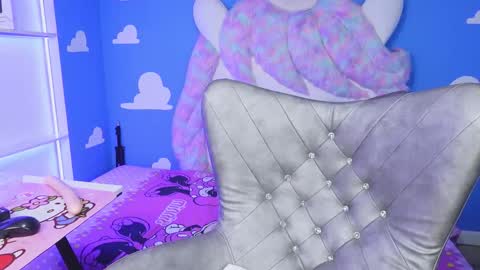 Snapshot of miss___angel chatting on October 15, 2025, 6:08 pm miss___angel online show from October 15, 2025, 6:08 pm