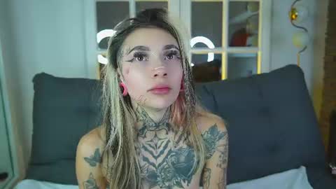 miss___angel online show from June 19, 2026, 11:03 am