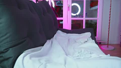 miss___angel online show from June 25, 2026, 11:26 am