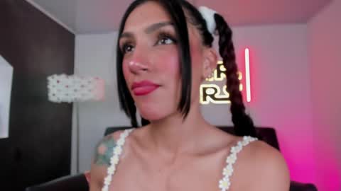 Snapshot of miss___evangeline chatting on May 22, 2026, 2:40 am Evangeline online show from May 22, 2026, 2:40 am