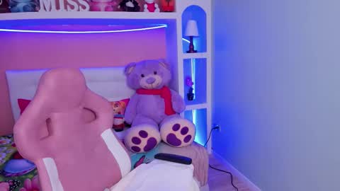 Snapshot of miss___megan chatting on February 28, 2026, 2:12 am Megan online show from February 28, 2026, 2:12 am