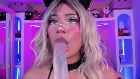 Megan online show from June 11, 2026, 2:33 am