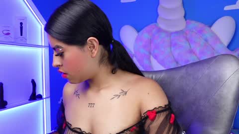 Anya online show from February 7, 2025, 11:01 am