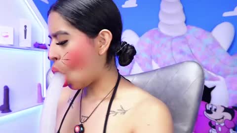 Anya online show from February 28, 2025, 11:03 am
