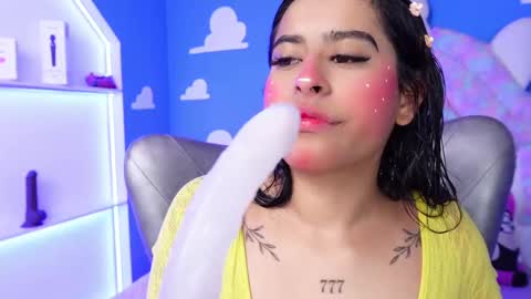 Anya online show from March 7, 2025, 2:23 pm