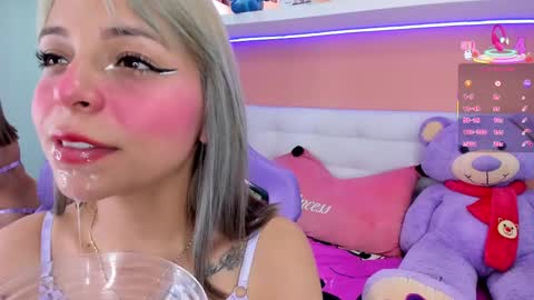 Lizz online show from March 10, 2025, 6:12 pm