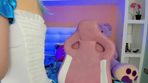 Lunna online show from October 21, 2025, 11:00 am