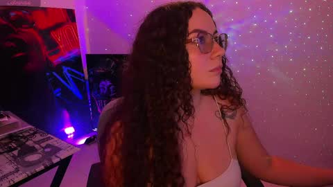 miss_alisse online show from May 6, 2026, 3:02 am
