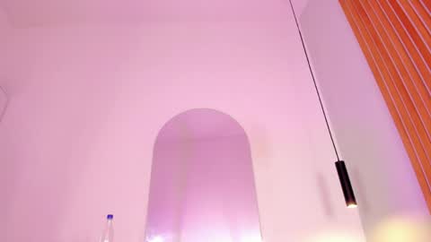 Snapshot of miss_ambrer chatting on April 30, 2026, 4:19 am Amber online show from April 30, 2026, 4:19 am