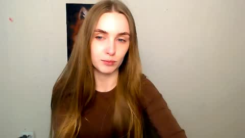 Snapshot of miss_angelina_ chatting on April 18, 2026, 7:01 am Angelina online show from April 18, 2026, 7:01 am