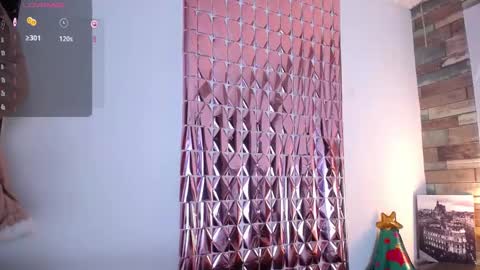 Snapshot of miss_antonellaa_ chatting on December 19, 2024, 11:18 am Antonella online show from December 19, 2024, 11:18 am