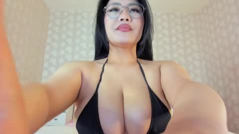 Snapshot of miss_asia_one chatting on May 10, 2026, 8:30 am Aiza online show from May 10, 2026, 8:30 am