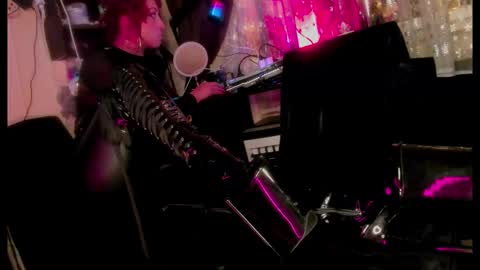 Snapshot of miss_asmodeus chatting on September 16, 2025, 7:15 pm missAsmodeus online show from September 16, 2025, 7:15 pm