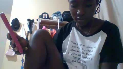 miss_atitude online show from September 8, 2025, 7:13 pm