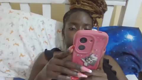 miss_atitude online show from November 17, 2025, 5:30 pm