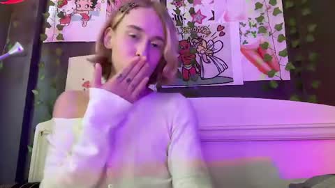 Anya online show from June 19, 2026, 4:11 pm
