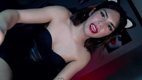 miss_bella69 online show from May 8, 2026, 4:51 am